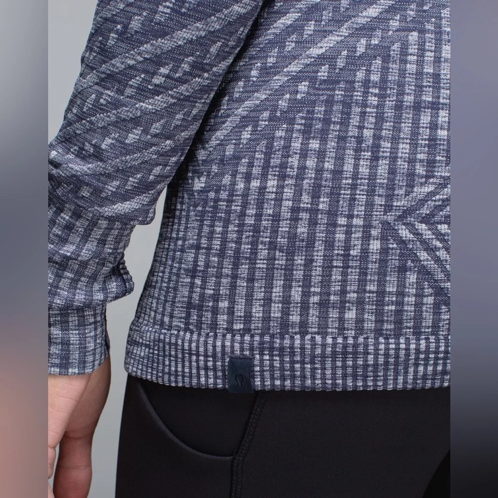 Lululemon Rest Less Pullover in Heathered Cadet Blue Size 10.
